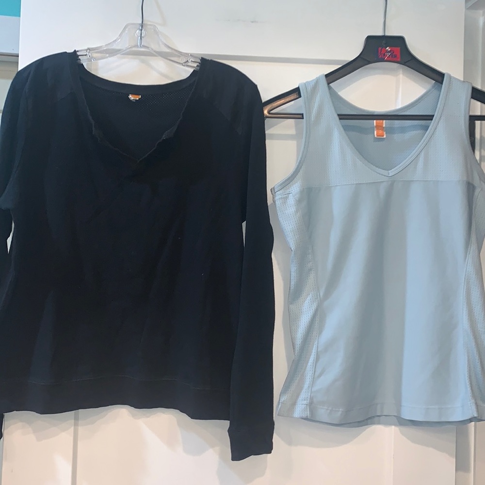 2 Lucy Tops M/L